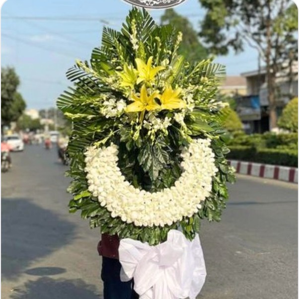 Hoa Viếng Vòng Lan Trắng - N396